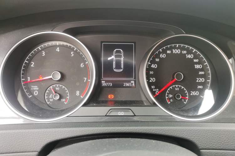 Used Volkswagen Golf 2020 200TSI DSG Comfortable and Ambitious Edition Instrument Cluster