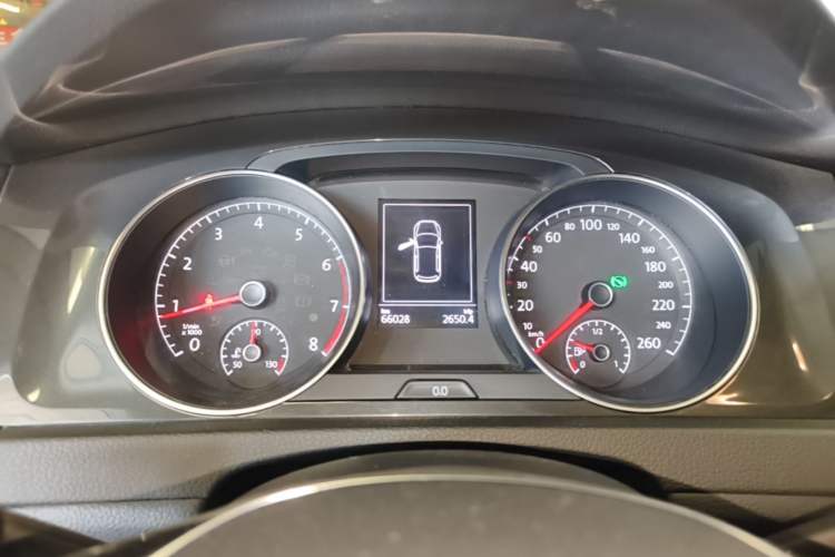 Used Volkswagen Golf 2020 Zhiai Edition 200TSI DSG Comfortable & Ambitious Version Instrument Cluster