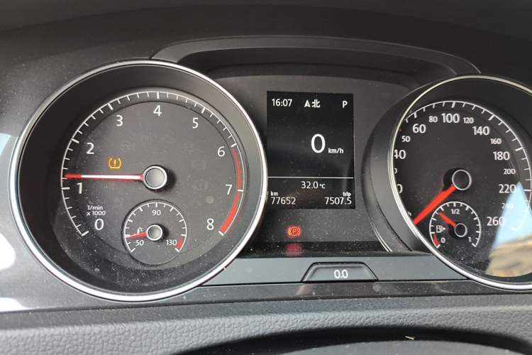 Used Volkswagen Golf 2020 Zhiai Edition 200TSI DSG Comfort Model Instrument Cluster