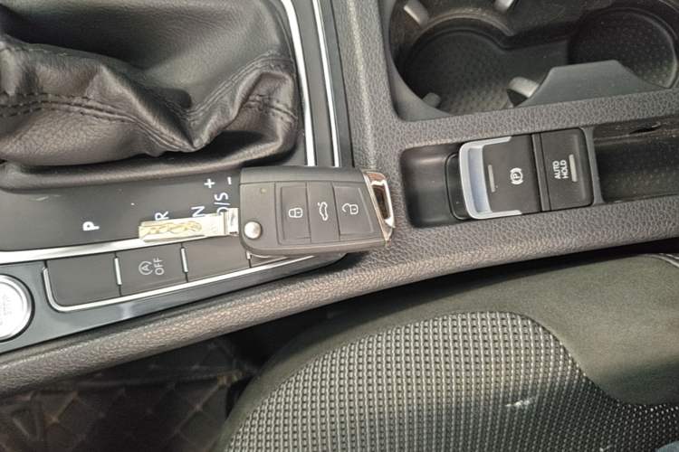 Used Volkswagen Golf 2020 Zhiai Edition 280TSI DSG Comfort Model Interior 1