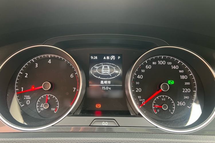 Used Volkswagen Golf 2020 280TSI DSG Comfort Version Interior 1