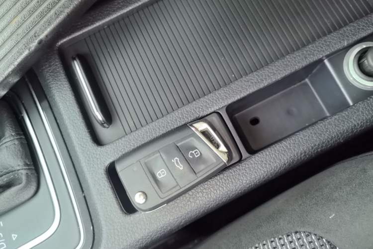 Used Volkswagen Golf 2020 Zhiai Edition 280TSI DSG Comfort Model Interior 1