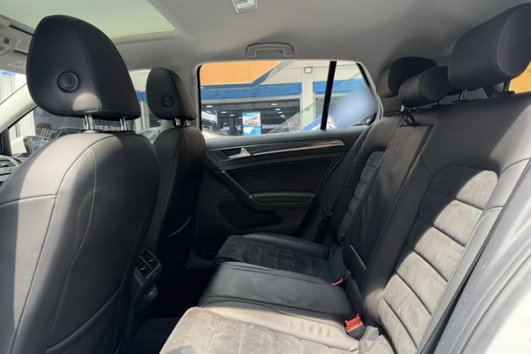 Used Volkswagen Golf 2020 Zhiai Edition 280TSI DSG Luxury Model Interior 2