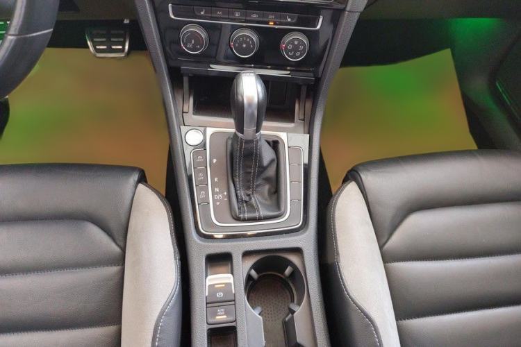Used Volkswagen Golf 2020 280TSI DSG R-Line Version Interior 4
