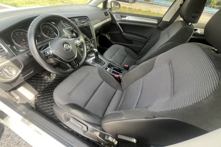 Used Volkswagen Golf 2020 Zhiai Edition 280TSI DSG Comfort Model Interior 4