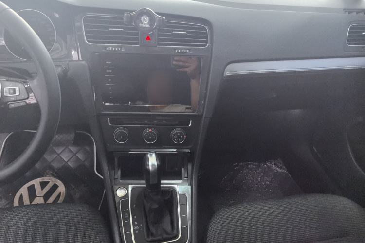 Used Volkswagen Golf 2020 Zhiai Edition 280TSI DSG Comfort Model Interior 5