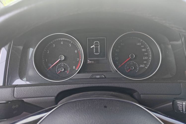 Used Volkswagen Golf 2020 280TSI DSG Comfort Version Interior 6