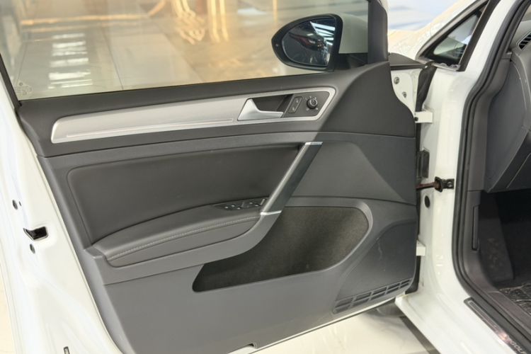 Used Volkswagen Golf 2020 Zhiai Edition 280TSI DSG Comfort Model Interior 6