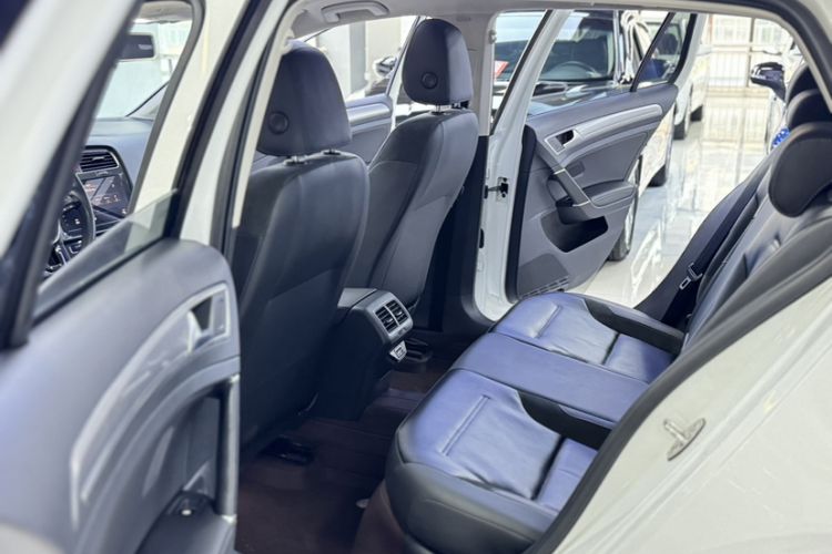 Used Volkswagen Golf 2020 Zhiai Edition 280TSI DSG Comfort Model Interior 6