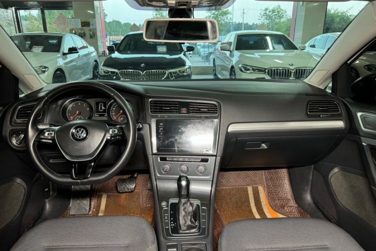 Used Volkswagen Golf 2020 Zhiai Edition 280TSI DSG Comfort Model Interior 7