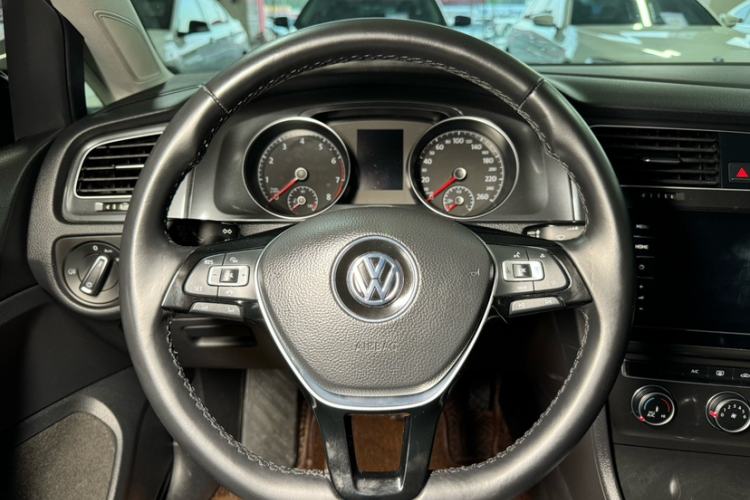 Used Volkswagen Golf 2020 Zhiai Edition 280TSI DSG Comfort Model Interior 8