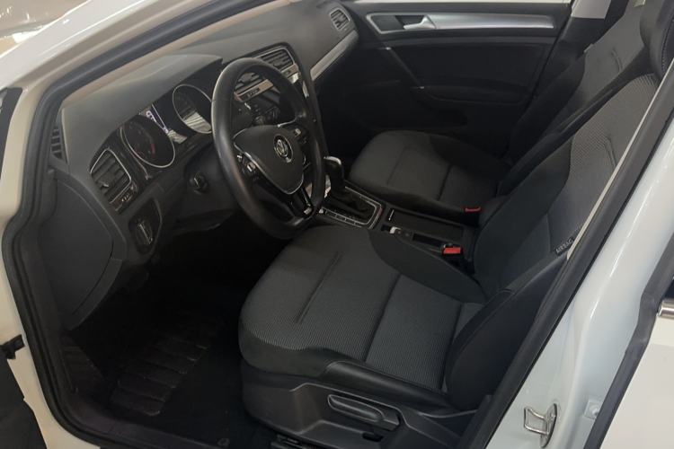 Used Volkswagen Golf 2020 Zhiai Edition 280TSI DSG Comfort Model Interior 9