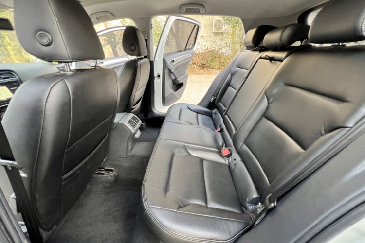 Used Volkswagen Golf 2020 280TSI DSG Comfort Version Interior 9
