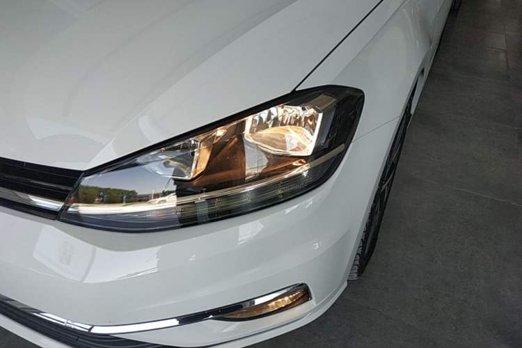 Used Volkswagen Golf 2020 Zhiai Edition 280TSI DSG Comfort Model Left Front Headlight