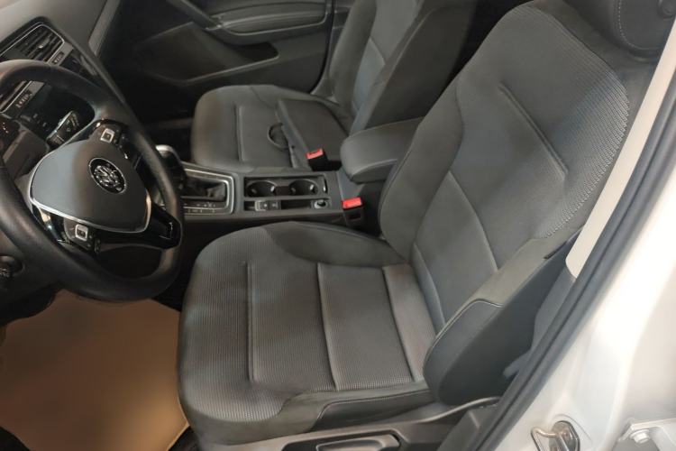 Used Volkswagen Golf 2020 Zhiai Edition 280TSI DSG Comfort Model Left Front Seat