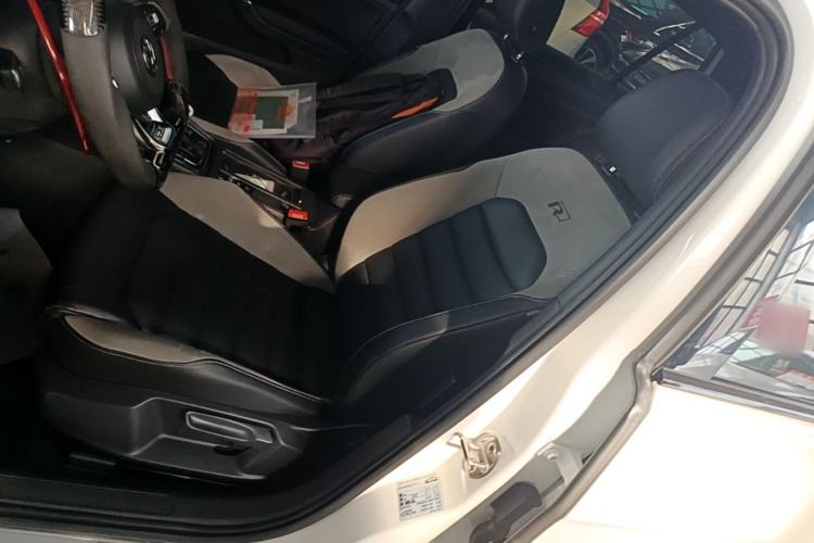 Used Volkswagen Golf 2020 Charming Edition 280TSI DSG R-Line Left Front Seat