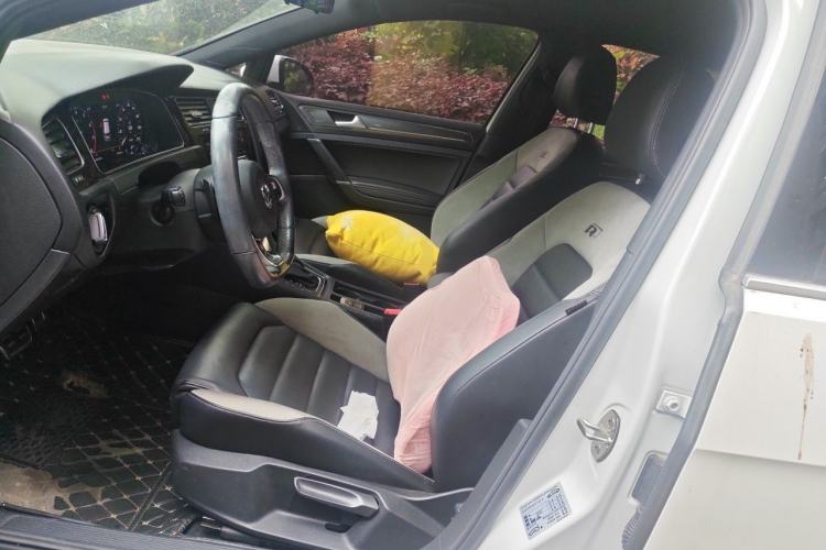 Used Volkswagen Golf 2020 Charming Edition 280TSI DSG R-Line Left Front Seat