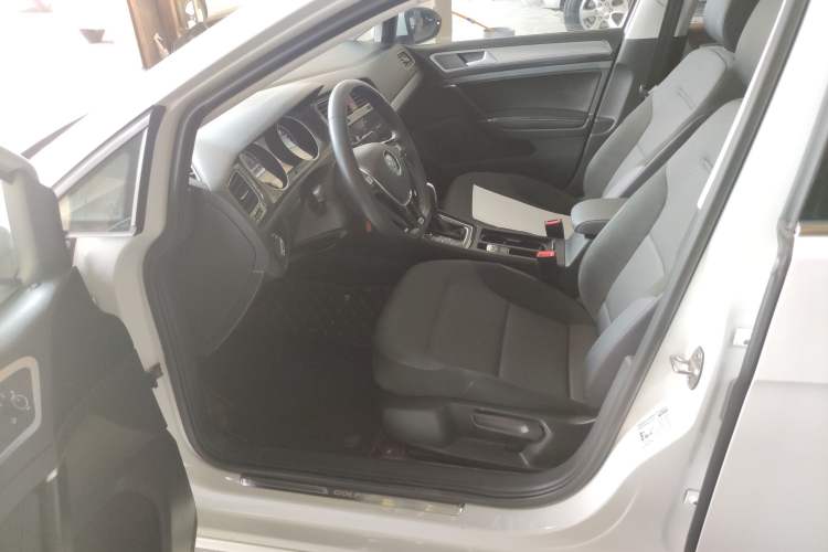Used Volkswagen Golf 2020 280TSI DSG Comfort Version Left Front Seat