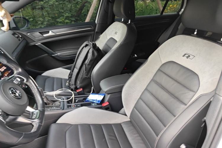 Used Volkswagen Golf 2020 Charming Edition 280TSI DSG R-Line Left Front Seat
