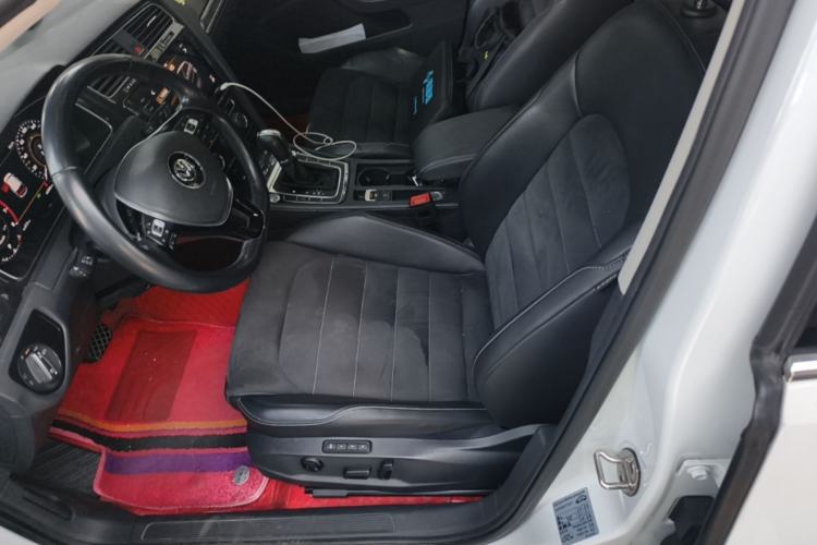 Used Volkswagen Golf 2020 Zhiai Edition 280TSI DSG Luxury Model Left Front Seat