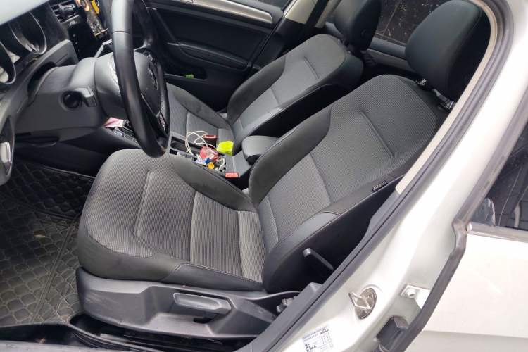 Used Volkswagen Golf 2020 Zhiai Edition 280TSI DSG Comfort Model Left Front Seat