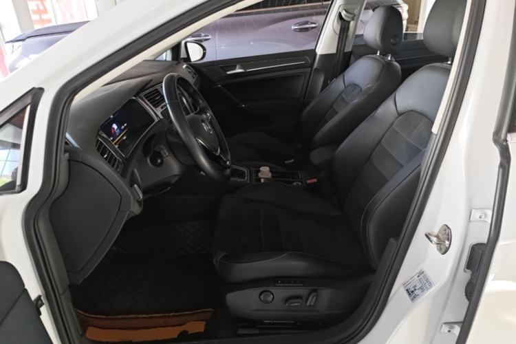 Used Volkswagen Golf 2020 Zhiai Edition 280TSI DSG Luxury Model Left Front Seat