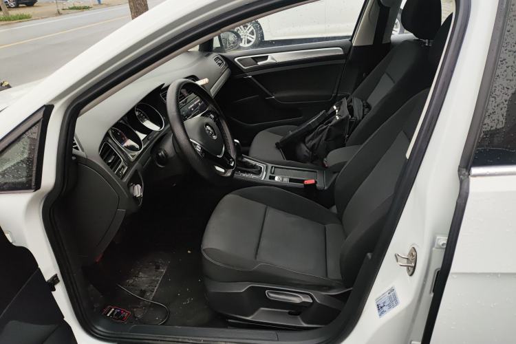 Used Volkswagen Golf 2020 200TSI DSG Comfortable and Ambitious Edition Left Front Seat