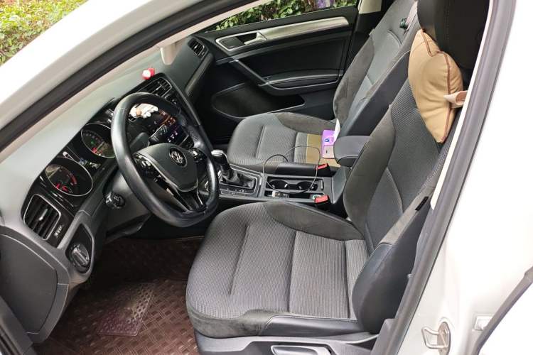 Used Volkswagen Golf 2020 280TSI DSG Comfort Version Left Front Seat