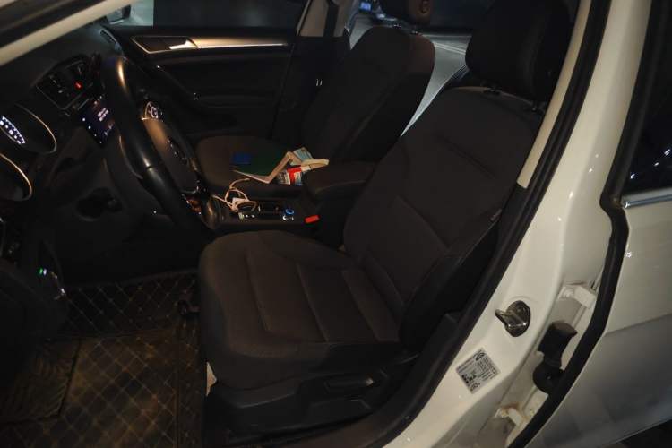 Used Volkswagen Golf 2020 Zhiai Edition 280TSI DSG Comfort Model Left Front Seat