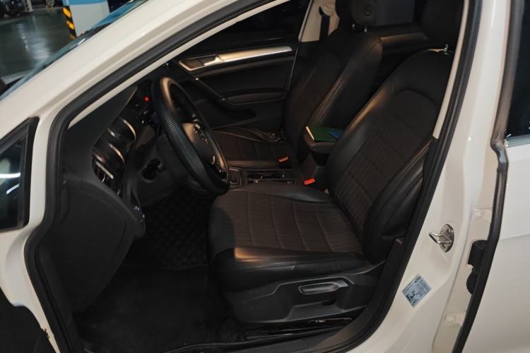 Used Volkswagen Golf 2020 280TSI DSG Comfort Version Left Front Seat