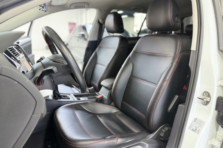 Used Volkswagen Golf 2020 Zhiai Edition 280TSI DSG Comfort Model Left Front Seat