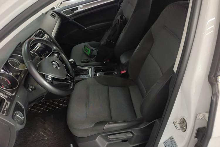 Used Volkswagen Golf 2020 Zhiai Edition 280TSI DSG Comfort Model Left Front Seat
