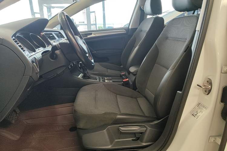 Used Volkswagen Golf 2020 Zhiai Edition 280TSI DSG Comfort Model Left Front Seat