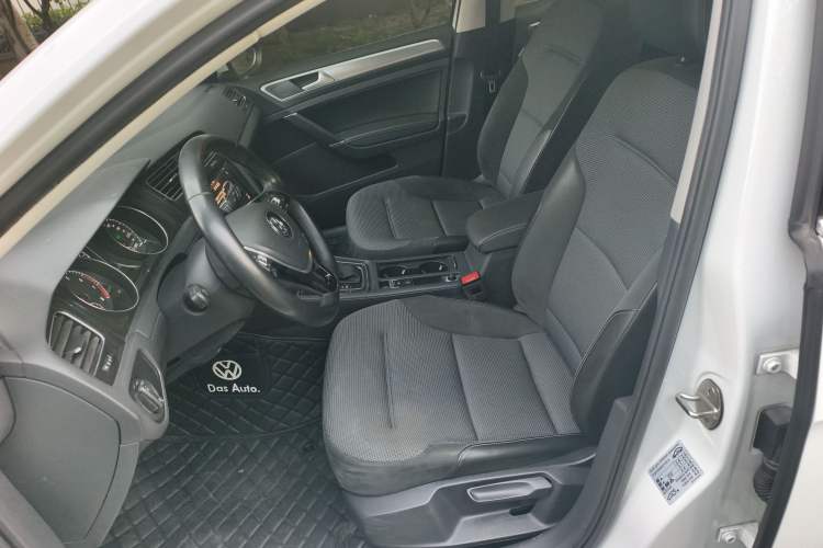 Used Volkswagen Golf 2020 280TSI DSG Comfort Version Left Front Seat