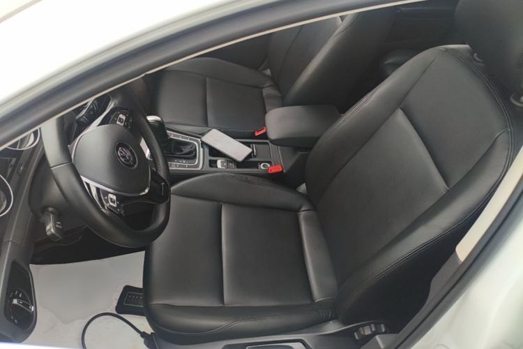 Used Volkswagen Golf 2020 200TSI DSG Comfortable and Ambitious Edition Left Front Seat