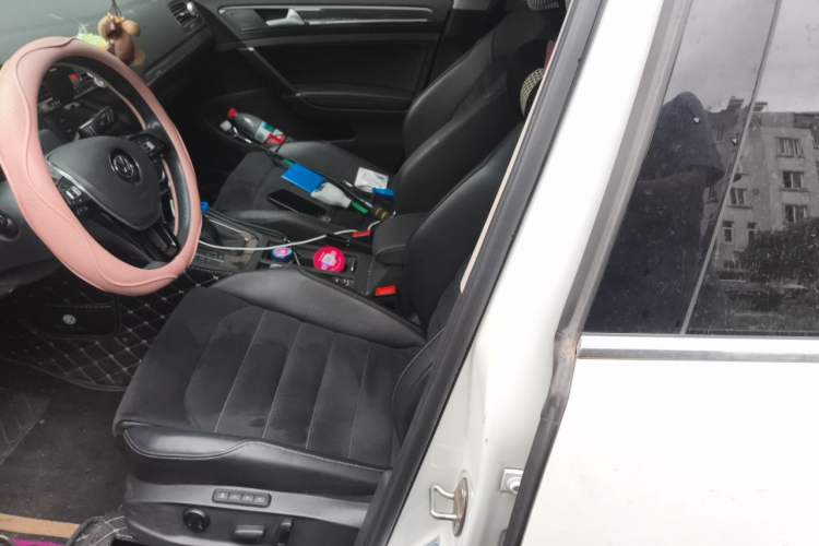Used Volkswagen Golf 2020 280TSI DSG Luxury Edition Left Front Seat