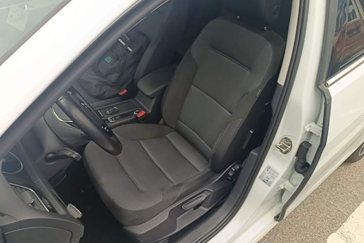 Used Volkswagen Golf 2020 Zhiai Edition 280TSI DSG Comfort Model Left Front Seat