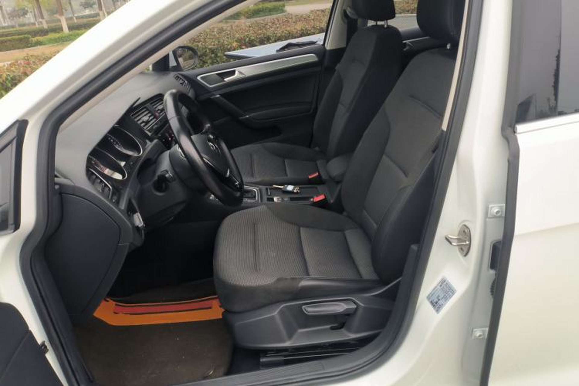 Used Volkswagen Golf 2020 Zhiai Edition 280TSI DSG Comfort Model Left Front Seat