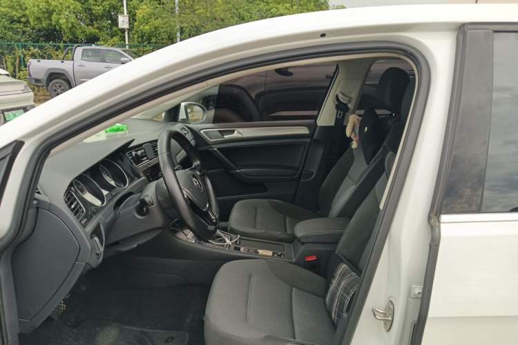 Used Volkswagen Golf 2020 Zhiai Edition 280TSI DSG Comfort Model Left Front Seat
