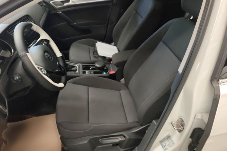Used Volkswagen Golf 2020 200TSI DSG Comfortable and Ambitious Edition Left Front Seat