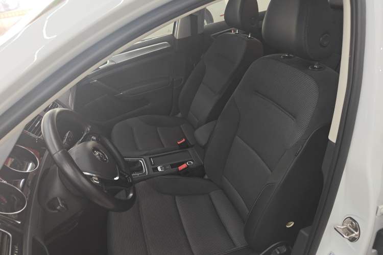 Used Volkswagen Golf 2020 280TSI DSG Comfort Version Left Front Seat