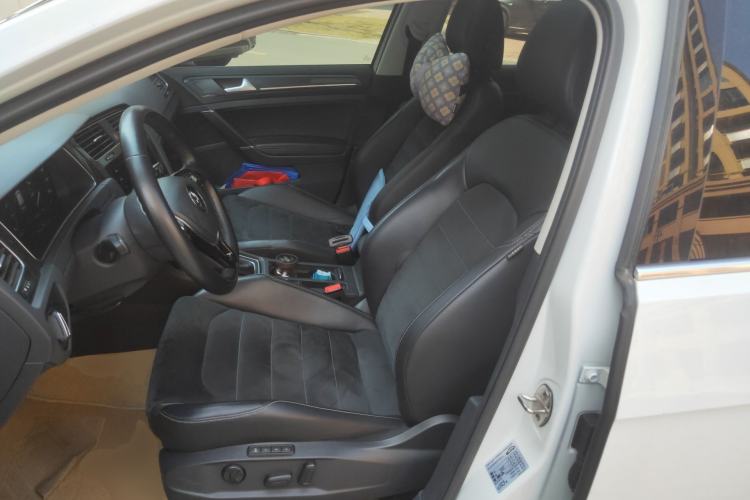 Used Volkswagen Golf 2020 Zhiai Edition 280TSI DSG Luxury Model Left Front Seat