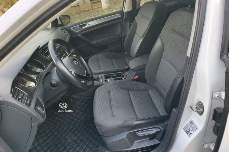 Used Volkswagen Golf 2020 280TSI DSG Comfort Version Left Front Seat