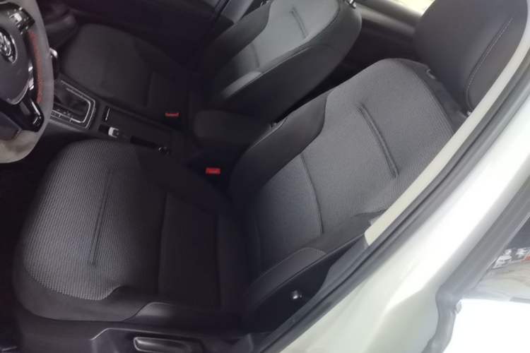 Used Volkswagen Golf 2020 Zhiai Edition 280TSI DSG Comfort Model Left Front Seat