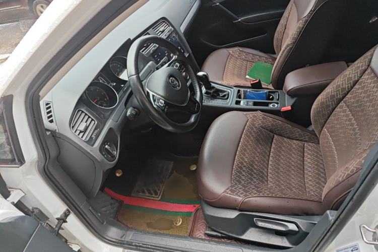 Used Volkswagen Golf 2020 Zhiai Edition 280TSI DSG Comfort Model Left Front Seat