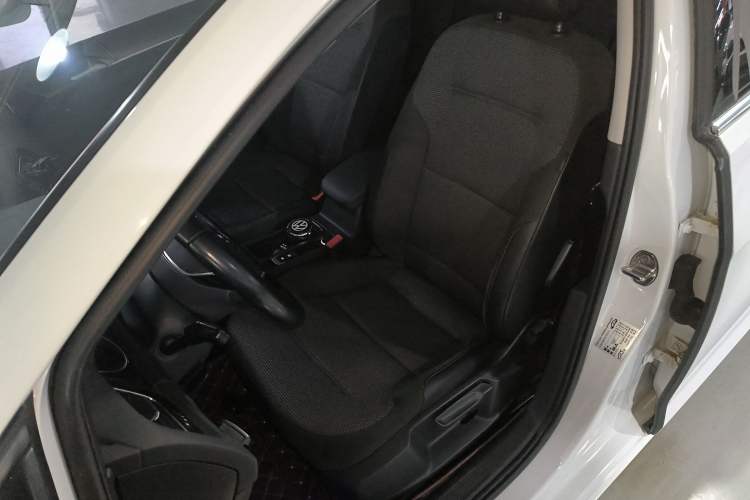 Used Volkswagen Golf 2020 Zhiai Edition 280TSI DSG Comfort Model Left Front Seat
