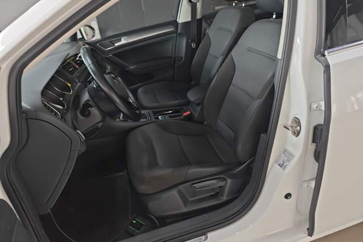 Used Volkswagen Golf 2020 280TSI DSG Comfort Version Left Front Seat
