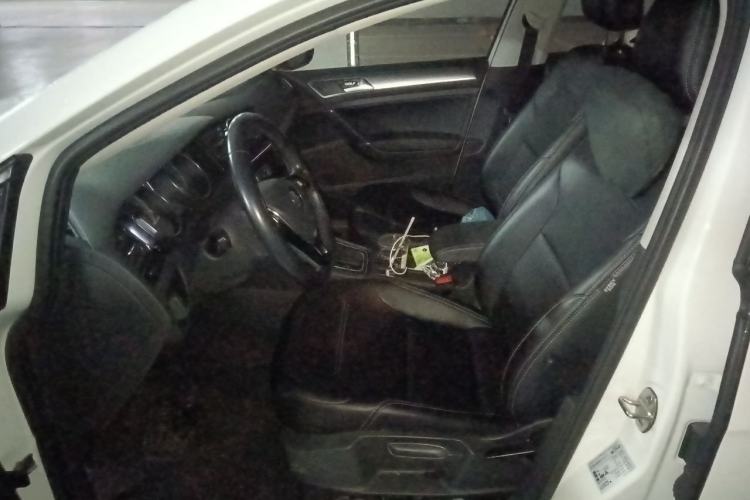 Used Volkswagen Golf 2020 Zhiai Edition 280TSI DSG Comfort Model Left Front Seat