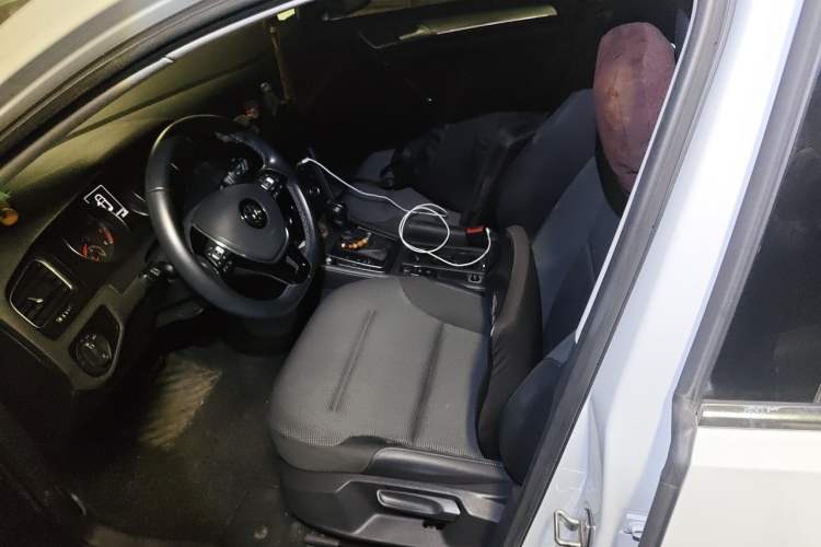Used Volkswagen Golf 2020 Zhiai Edition 280TSI DSG Comfort Model Left Front Seat