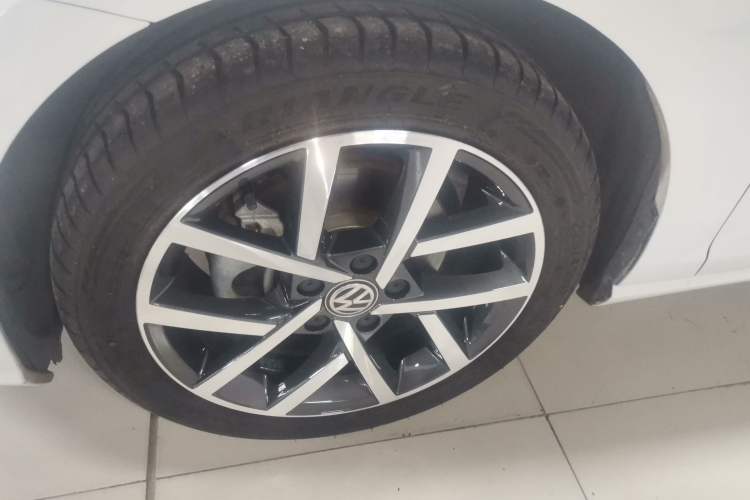 Used Volkswagen Golf 2020 280TSI DSG Comfort Version Left Front Wheel Hub